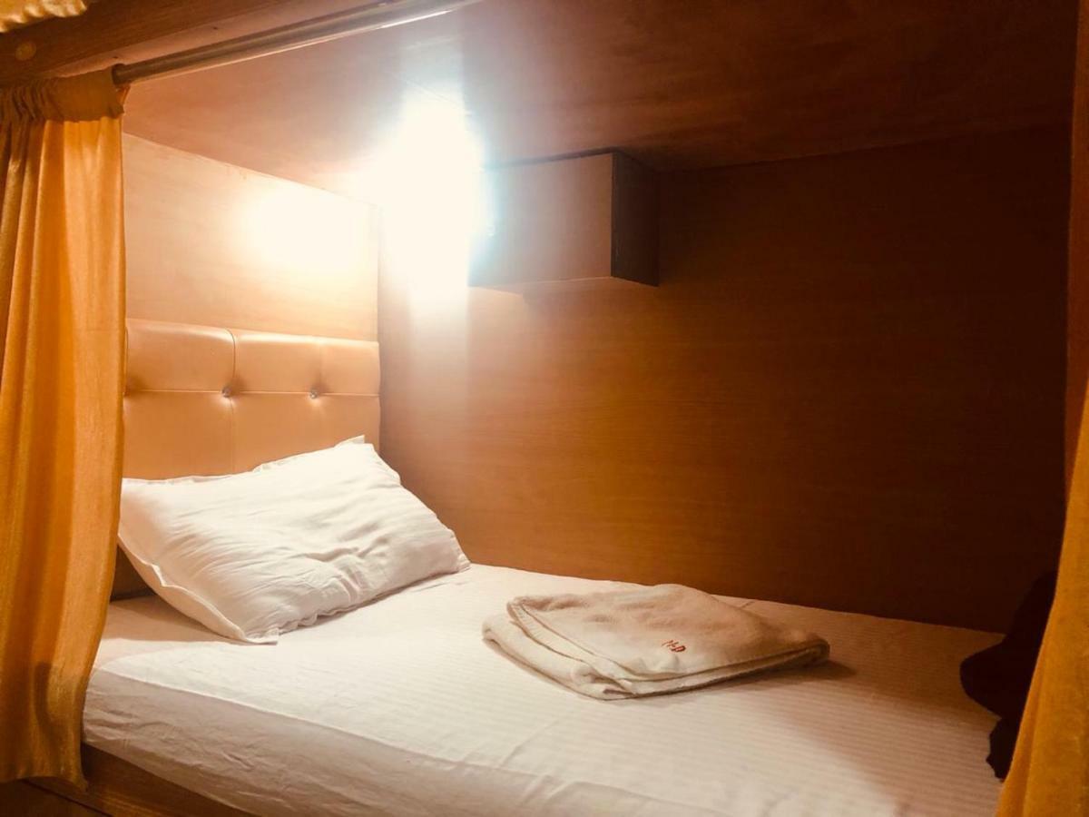 Mabrook Dormitory Mumbai Luaran gambar